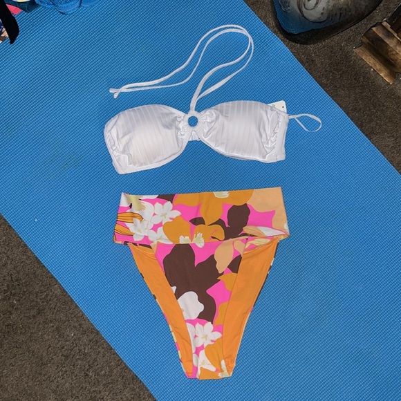 Aerie Banded High Cut Cheeky Bikini Bottom set top white & bikini floral… - Picture 3 of 16